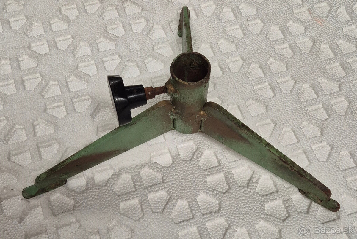 Retro stojan na stromček