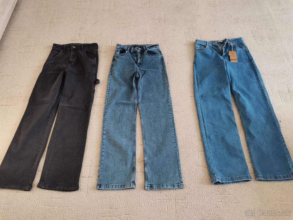 Modré a čierne džínsy