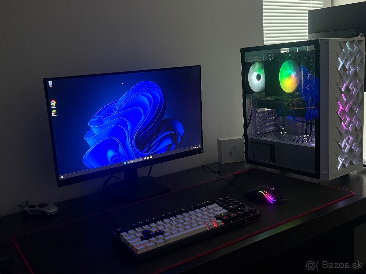 Herný PC +monitor,klávesnica,myš