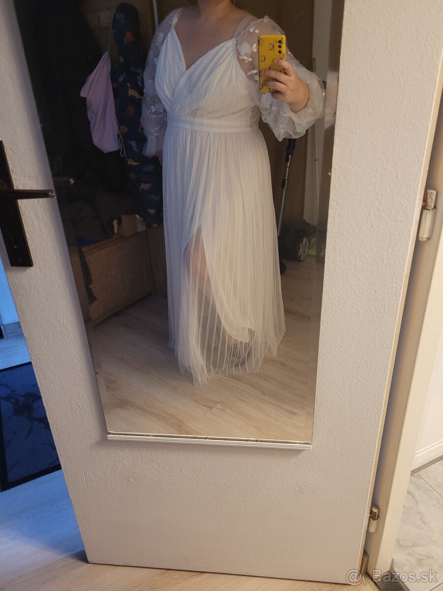 Svadobne/popolnocne saty