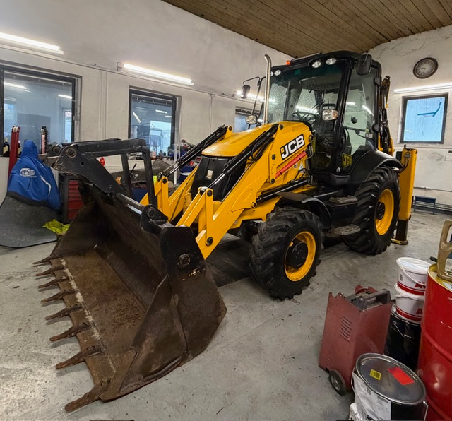 JCB 3CX traktorbáger - Možný odpočet DPH