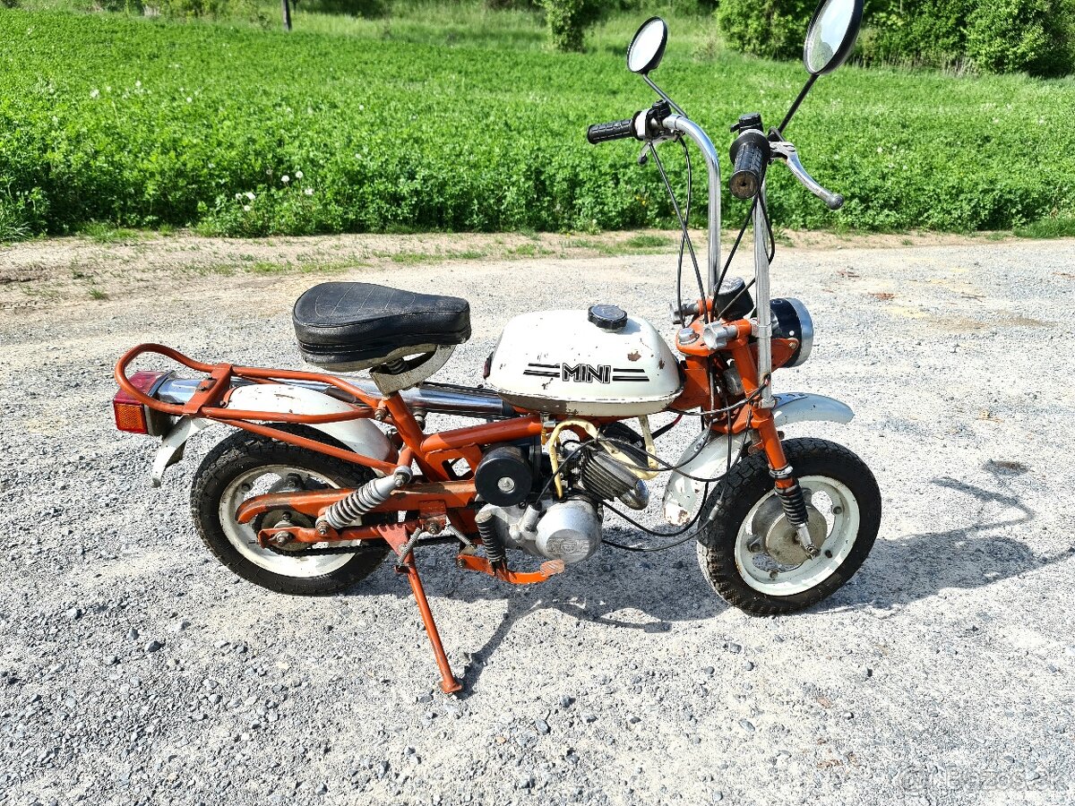Riga Mini mokik moped veterán ZSSR