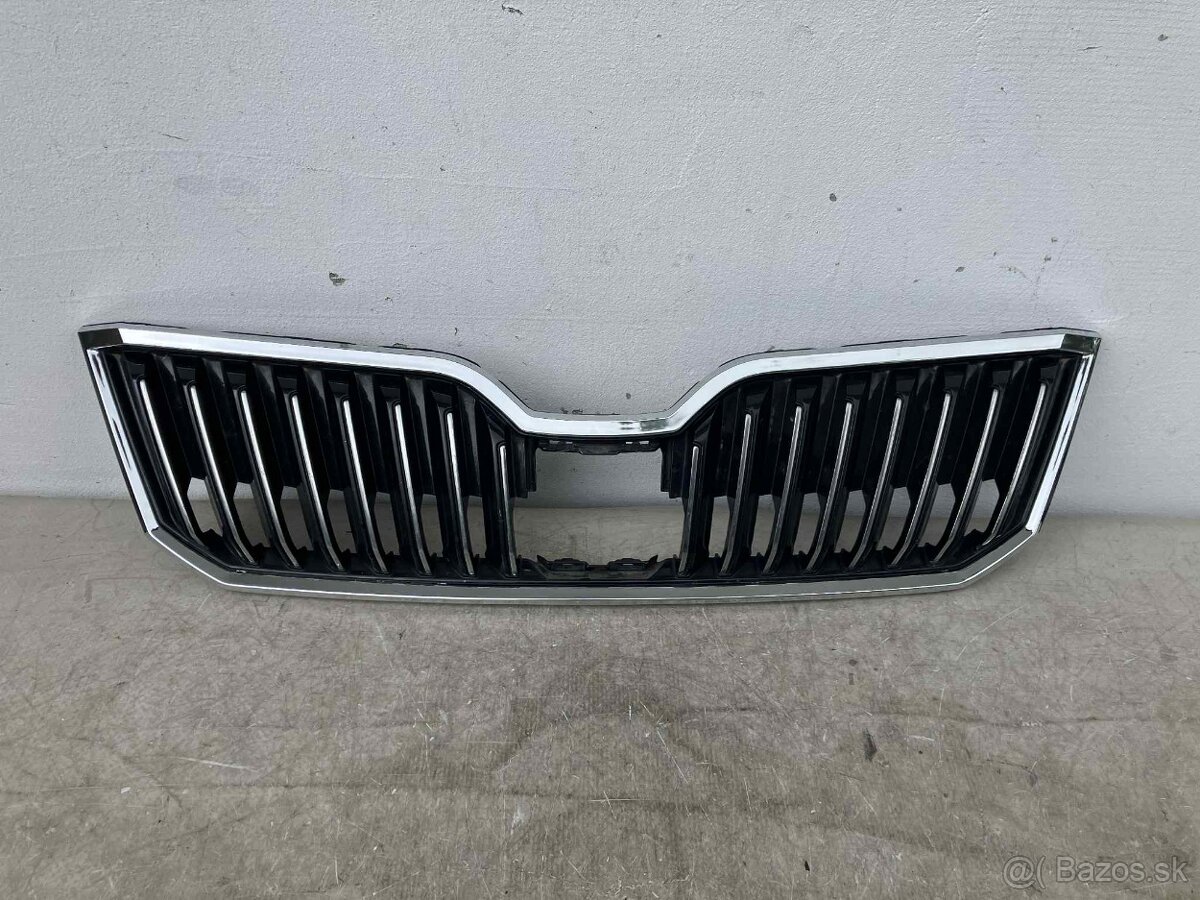 ŠKODA SUPERB 3 III 2015- PREDNÁ MASKA