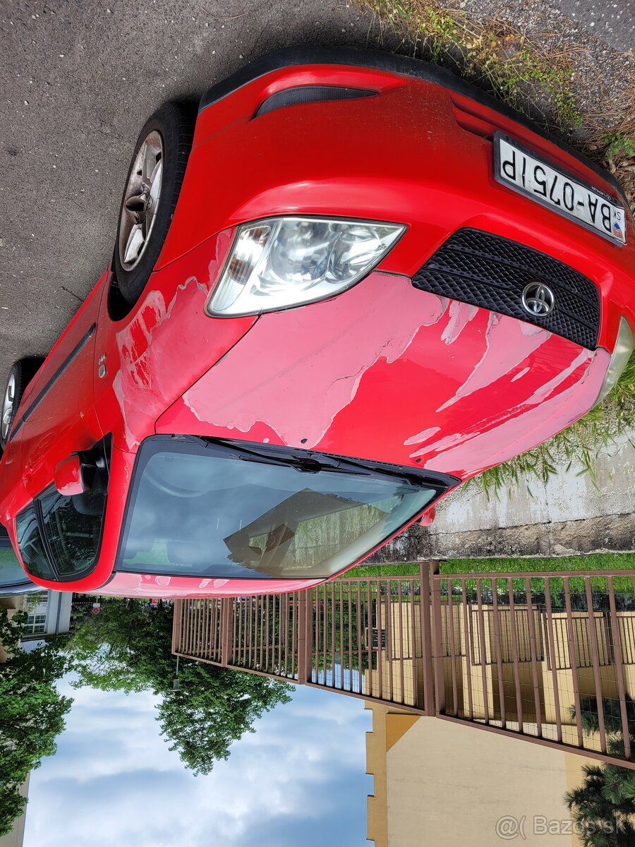 Predám auto zn. TOYOTA COROLLA