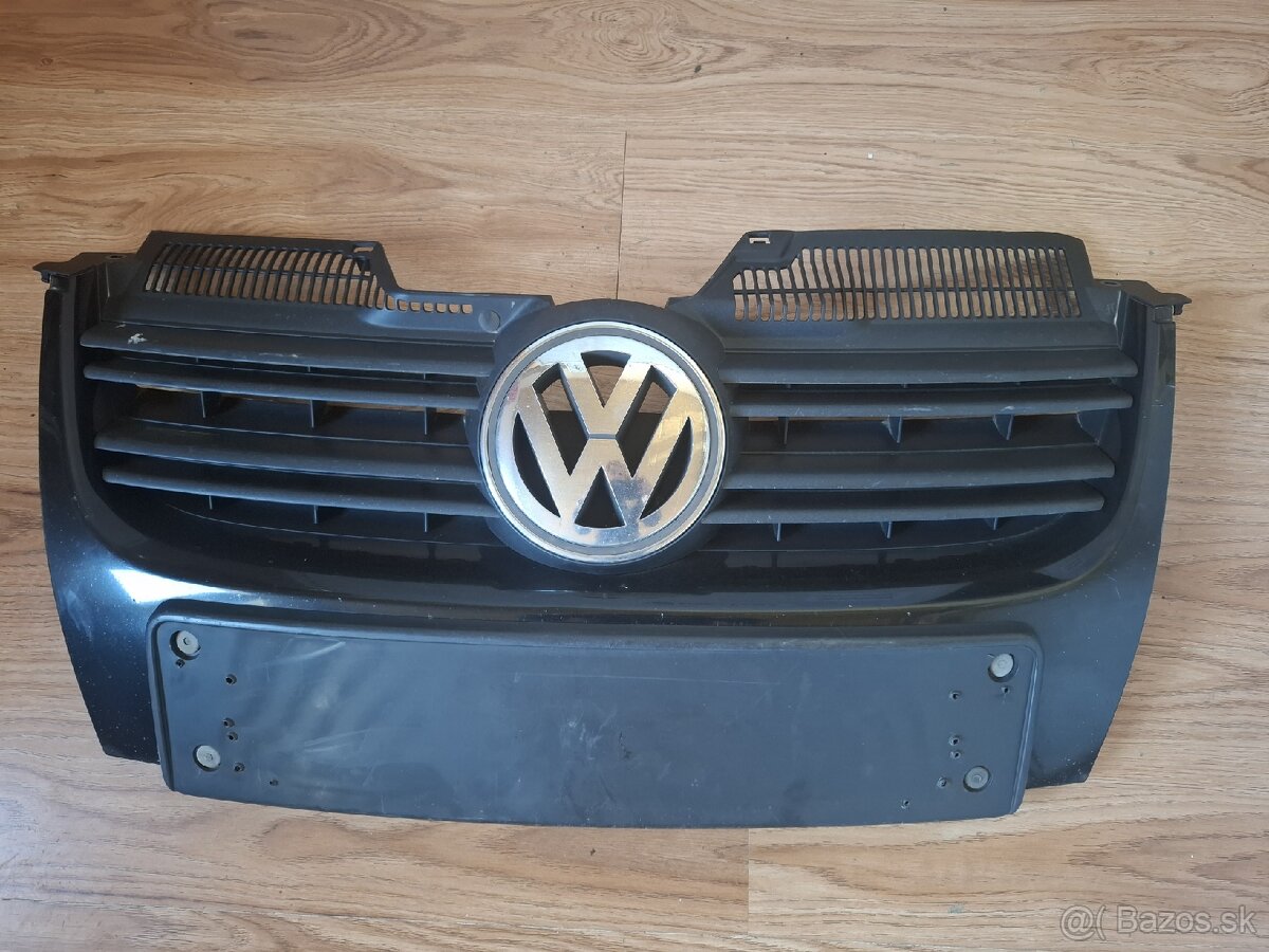 VW Golf V predná maska
