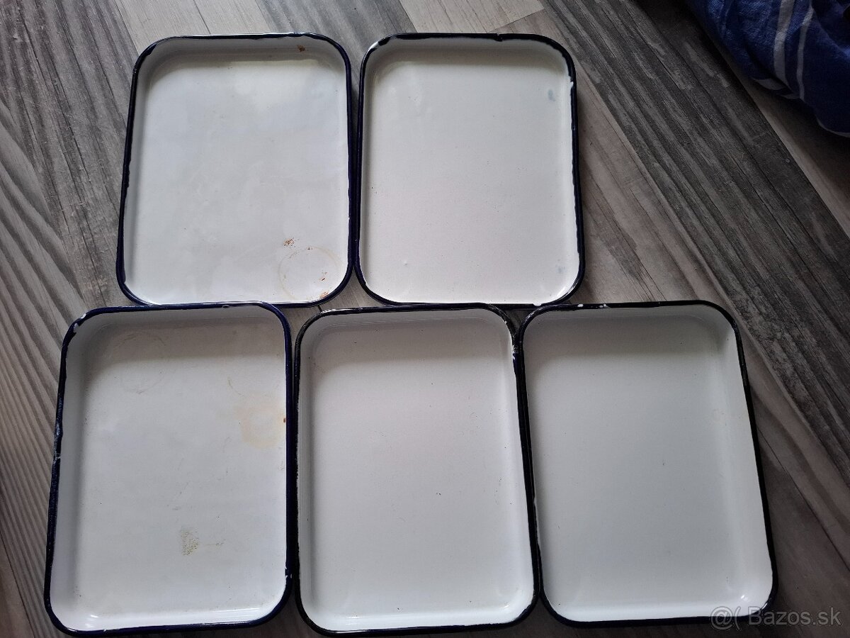 Staré smaltované lekárnické misky