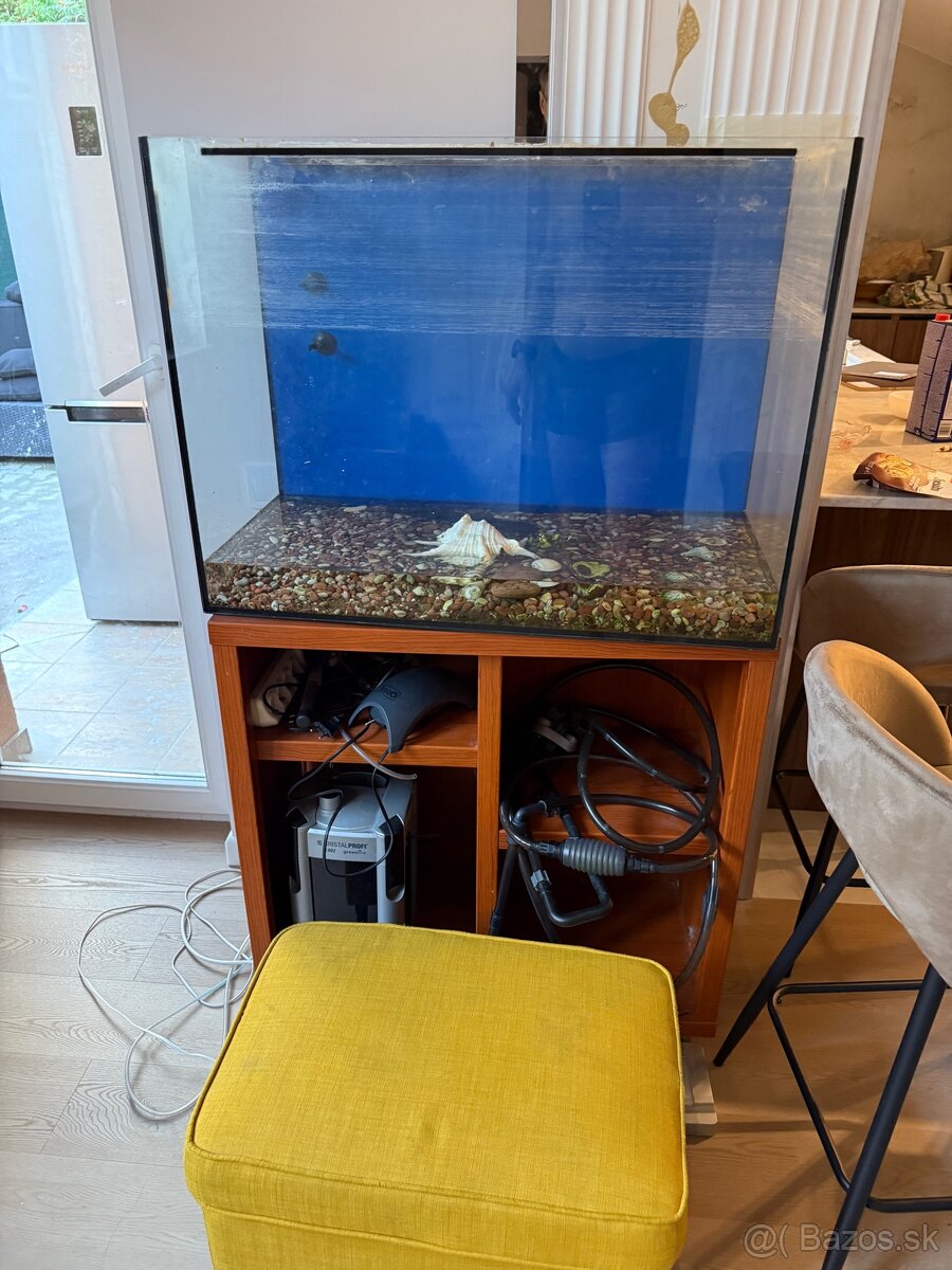 Akvárium 170L+komplet prislusenstvo