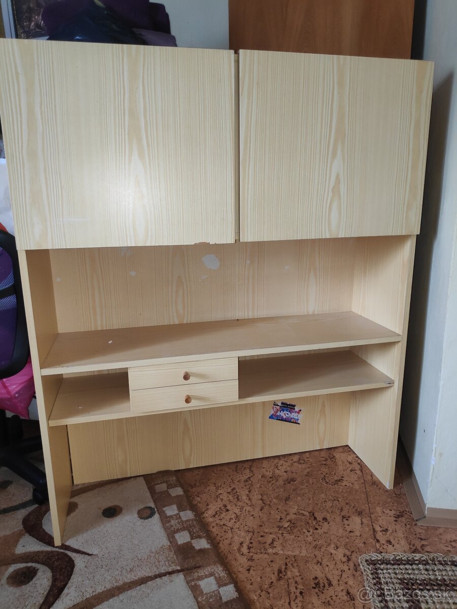 Predám nábytok, PVC rúru a garážovú bránu