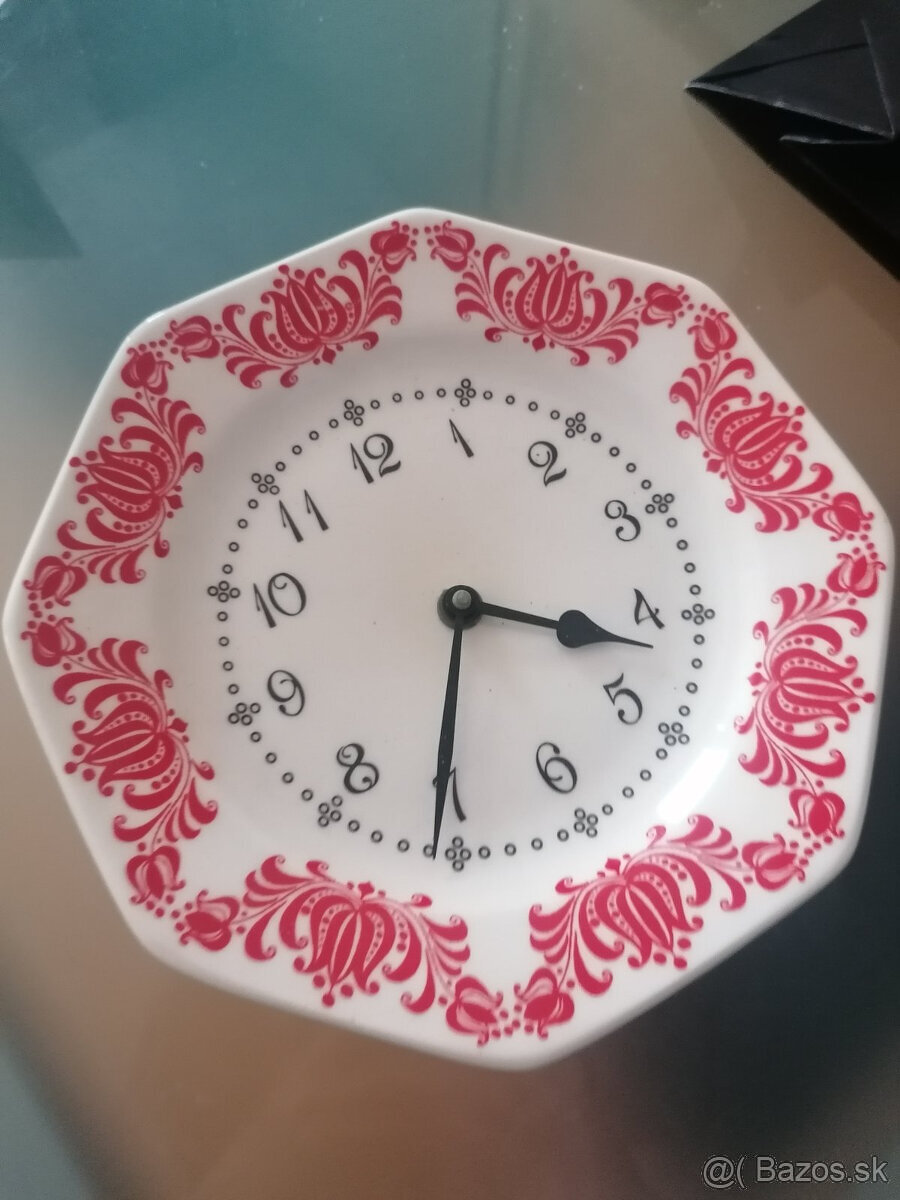 Nastenne hodiny Ditmar Urbh