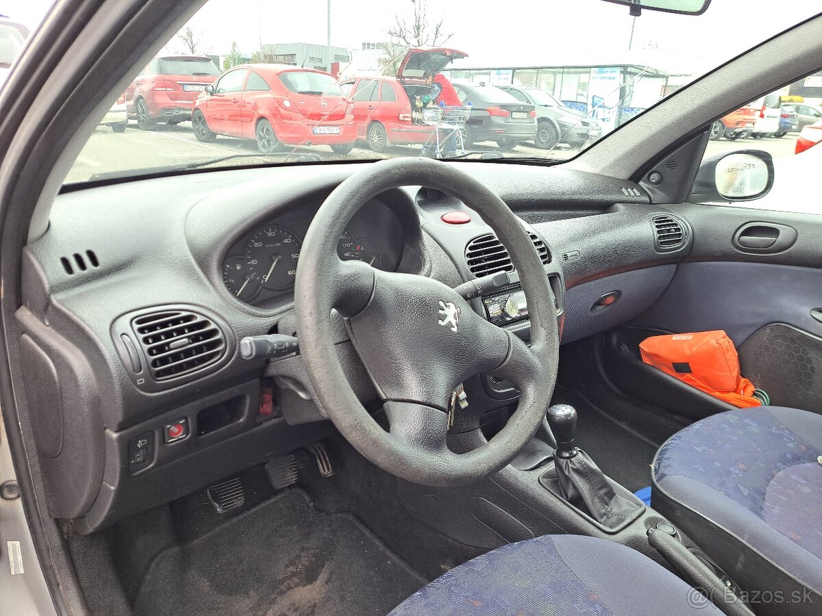 Peugeot 206