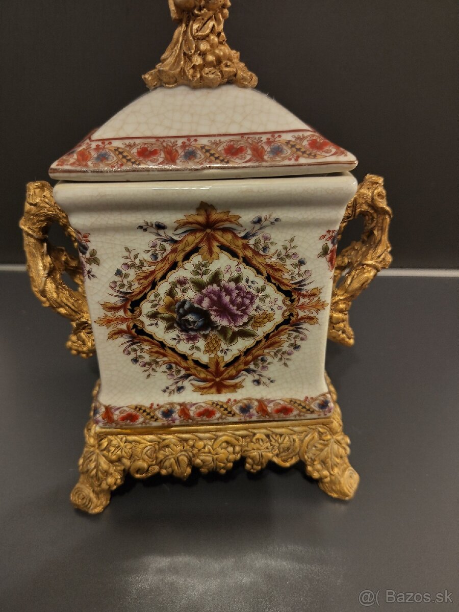 Vintage keramický box.