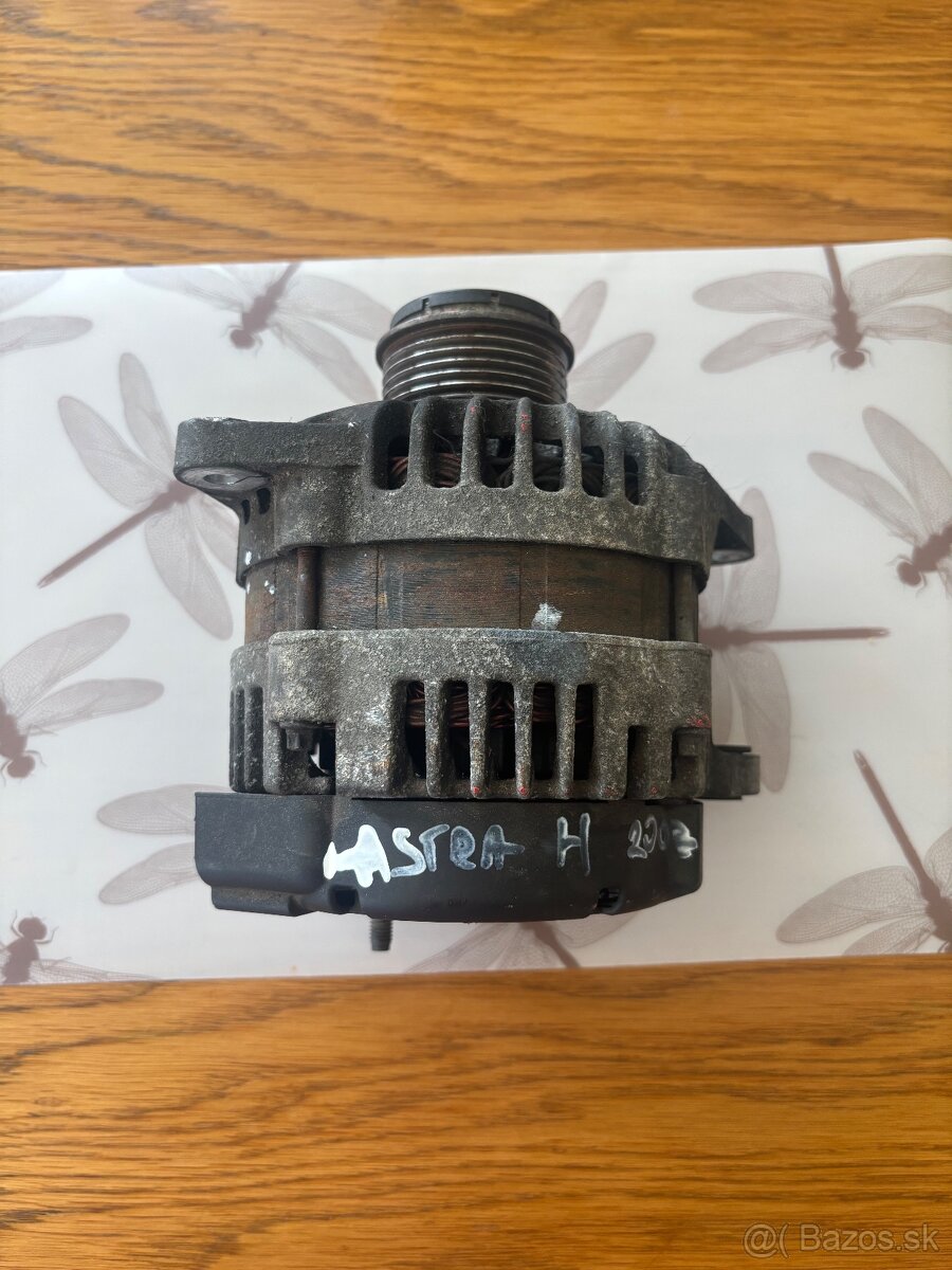 Alternátor Opel Astra H