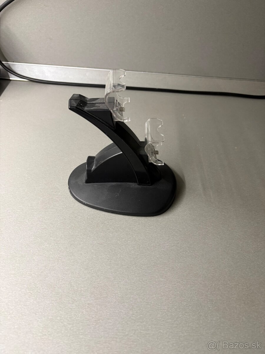 Stojan na PlayStation joystik