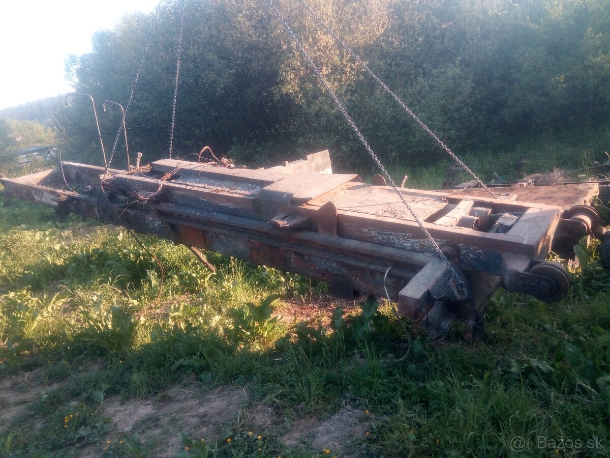 Lanový nosič kontajnerov naťahovák