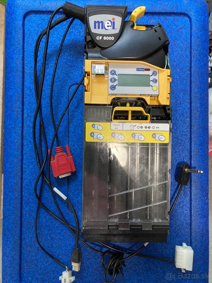 Predám mincovník MEI CF8000