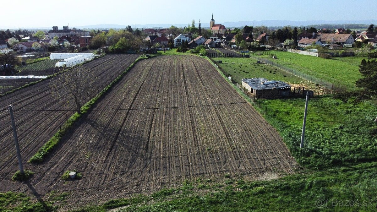 Investičný pozemok 3090 m2, Tomášov
