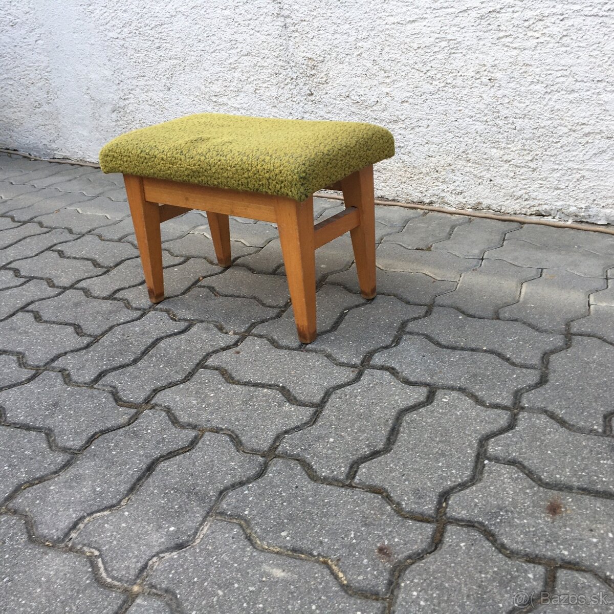 Retro taburetka podnožka