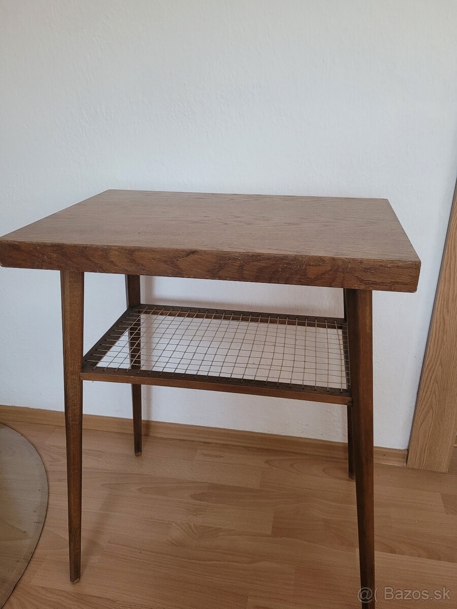 Retro stolík
