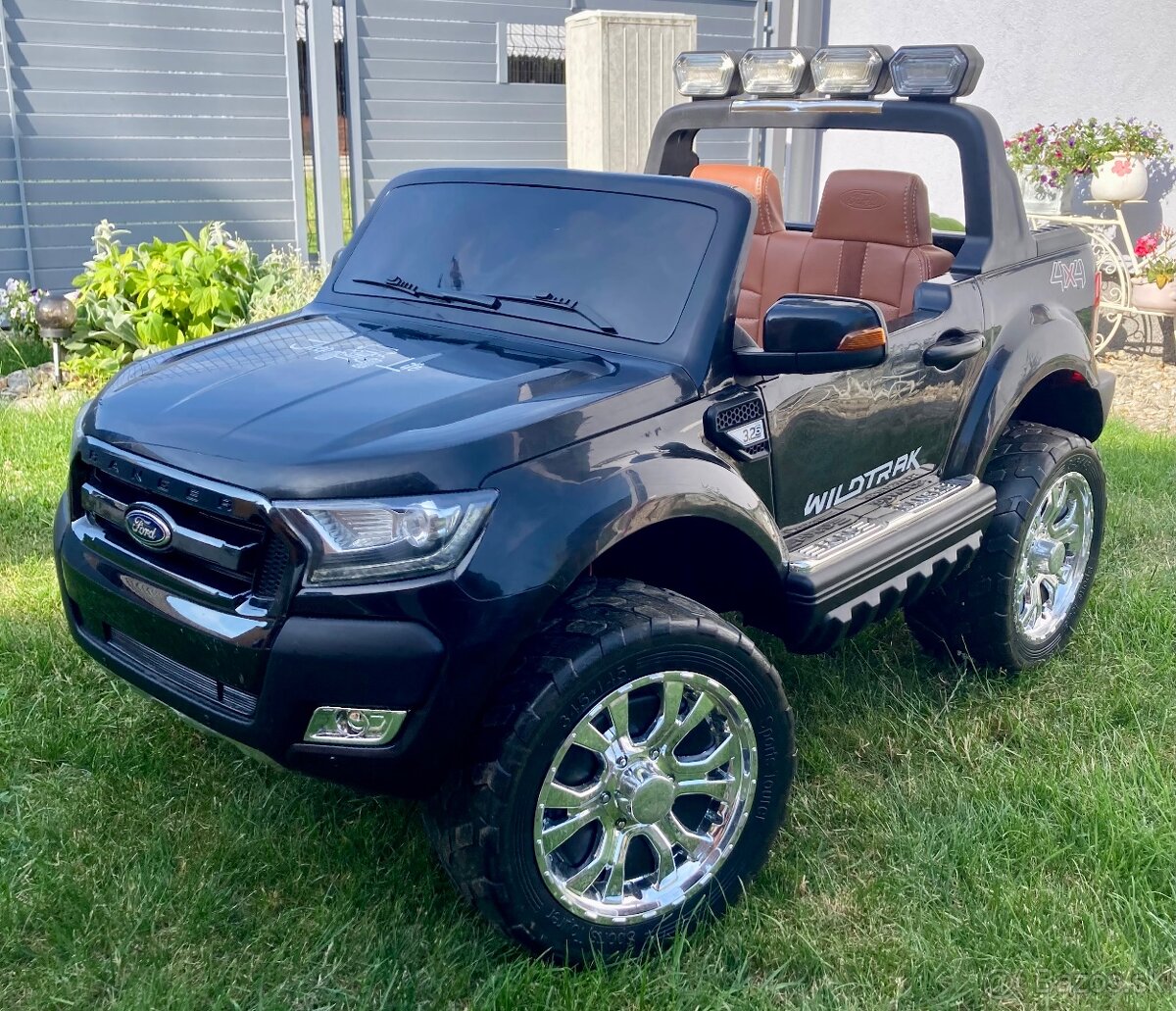 Detské elektrické autíčko Ford Super Duty 24V