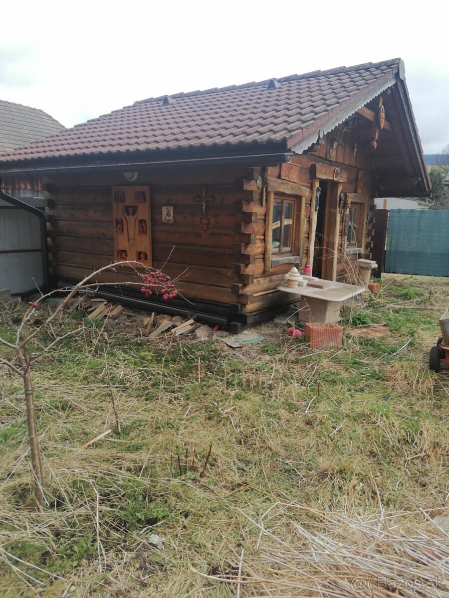 Zrubovy domček