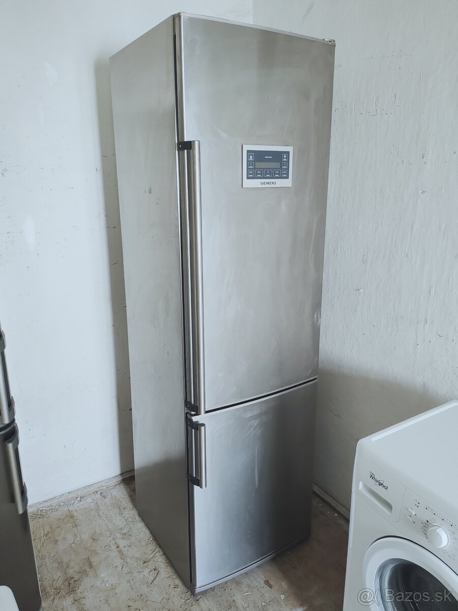 Predám chladničku Siemens 200cm