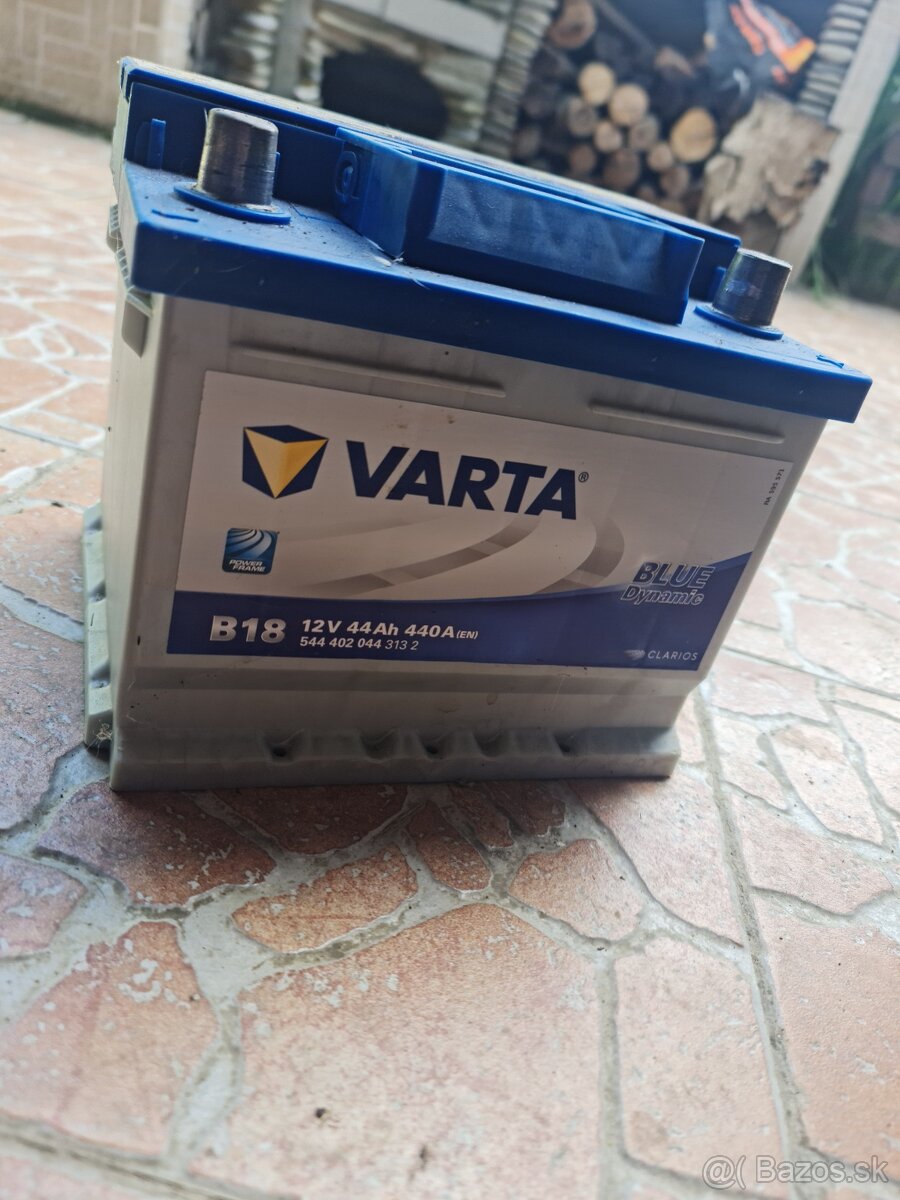 Autobateria Varta 12V , 44Ah