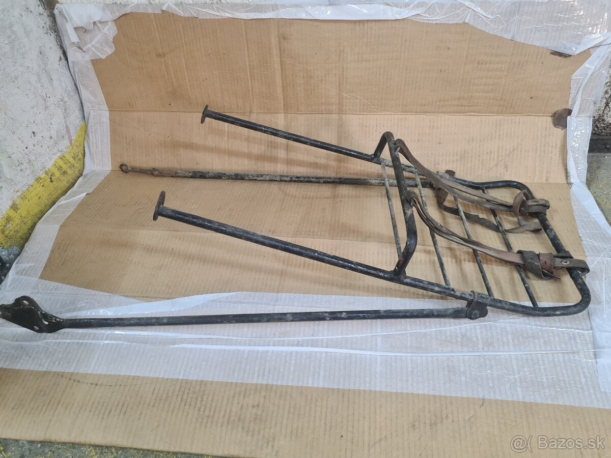 Jawa panelka / kyvačka