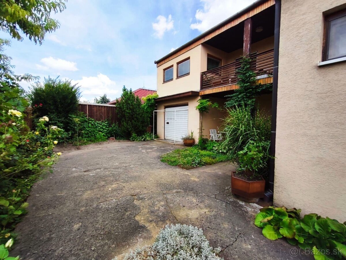 Predám rodinný dom v meste Levice, širšie centrum