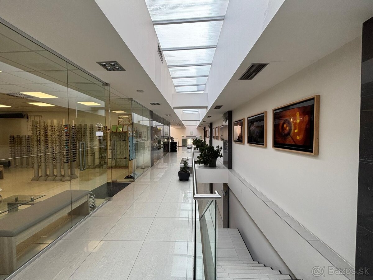 Prenájom obchodného priestoru v centre mesta Poprad
