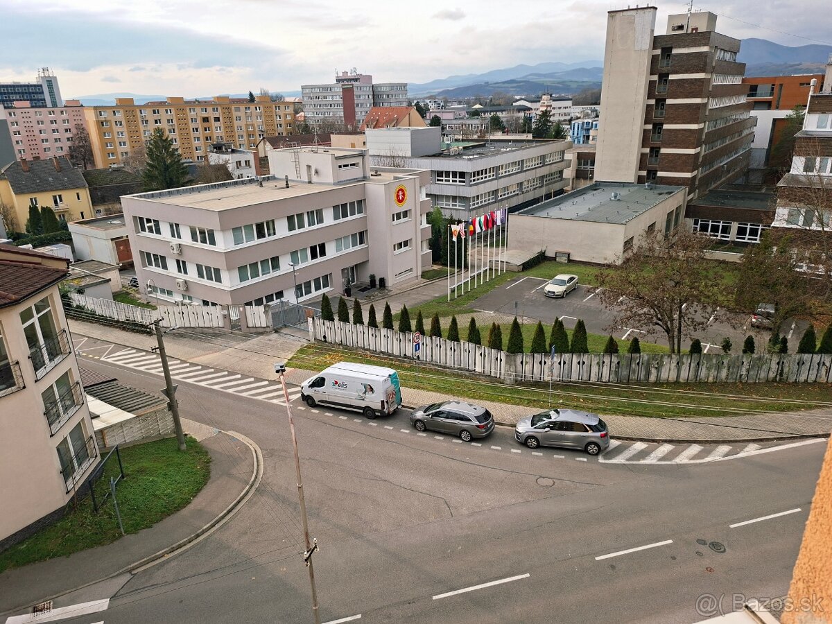 Priestranný 3 izbový byt TN - Partizánska, 79 m2