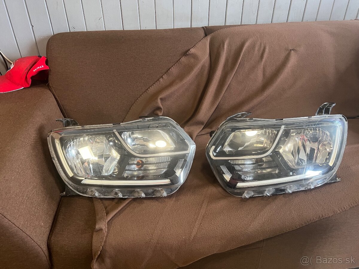 Predám predne svetla Dacia Duster 2020