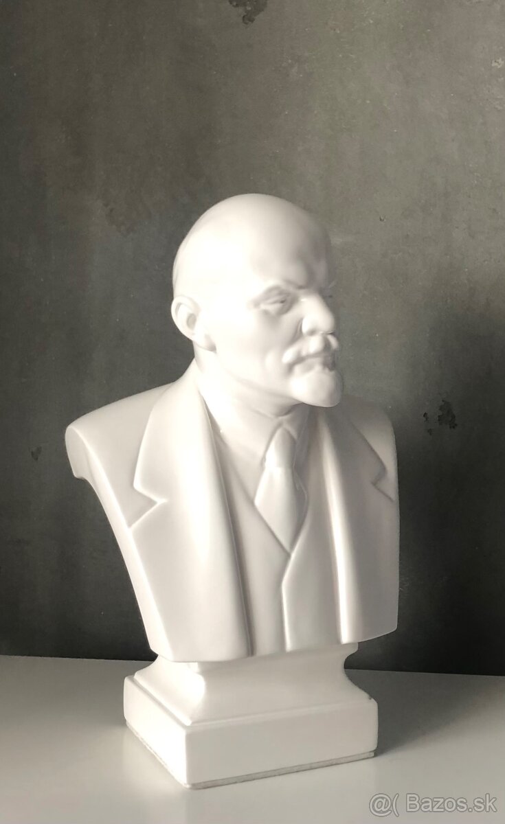 Lenin busta