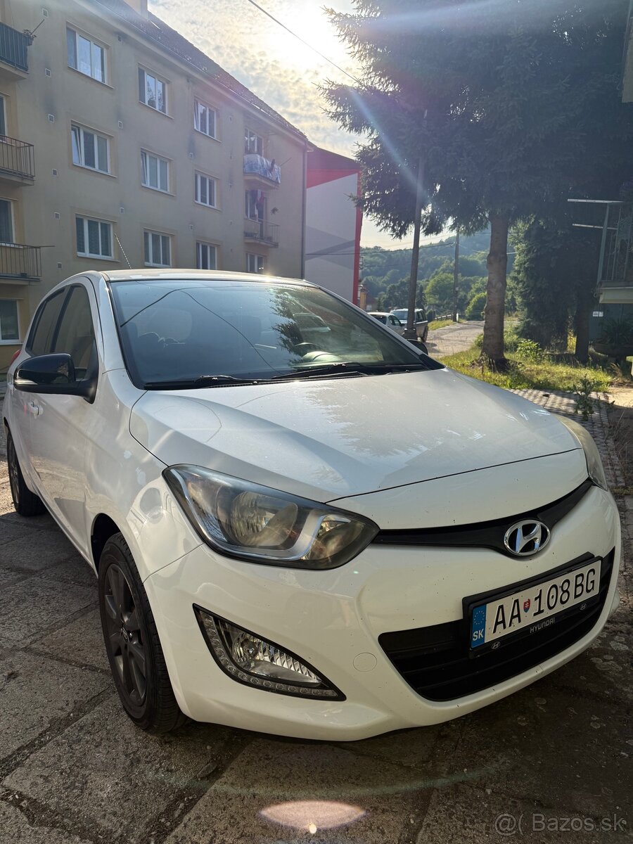 Hyundai i20 1.2i 62 kW r.v. 2014