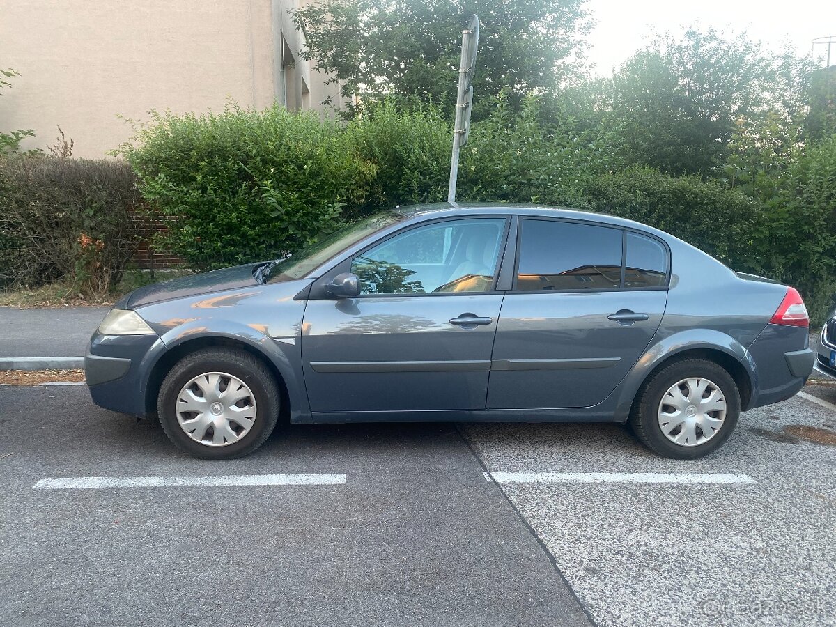 Renault Megane 2 sedan