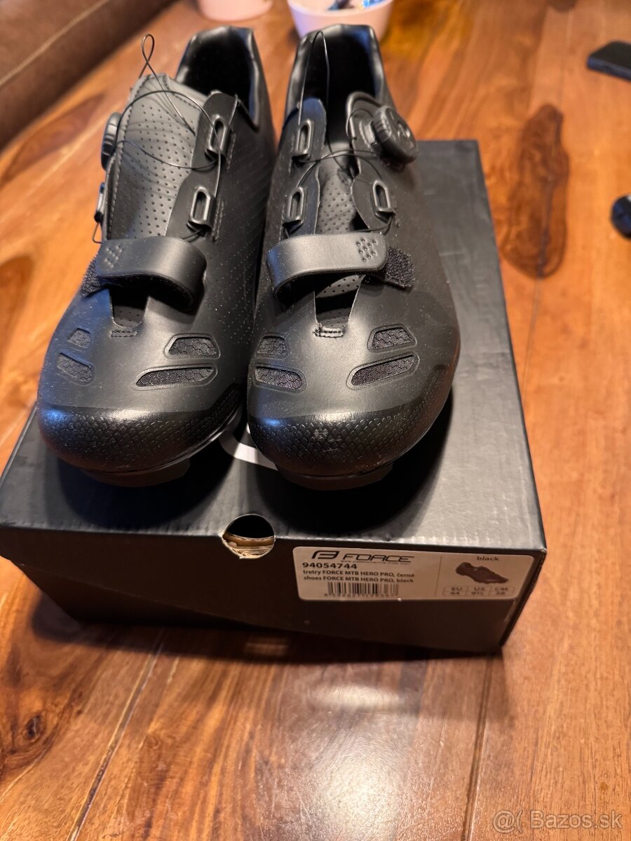 2 páry cyklistických tretier – spolu 100 €