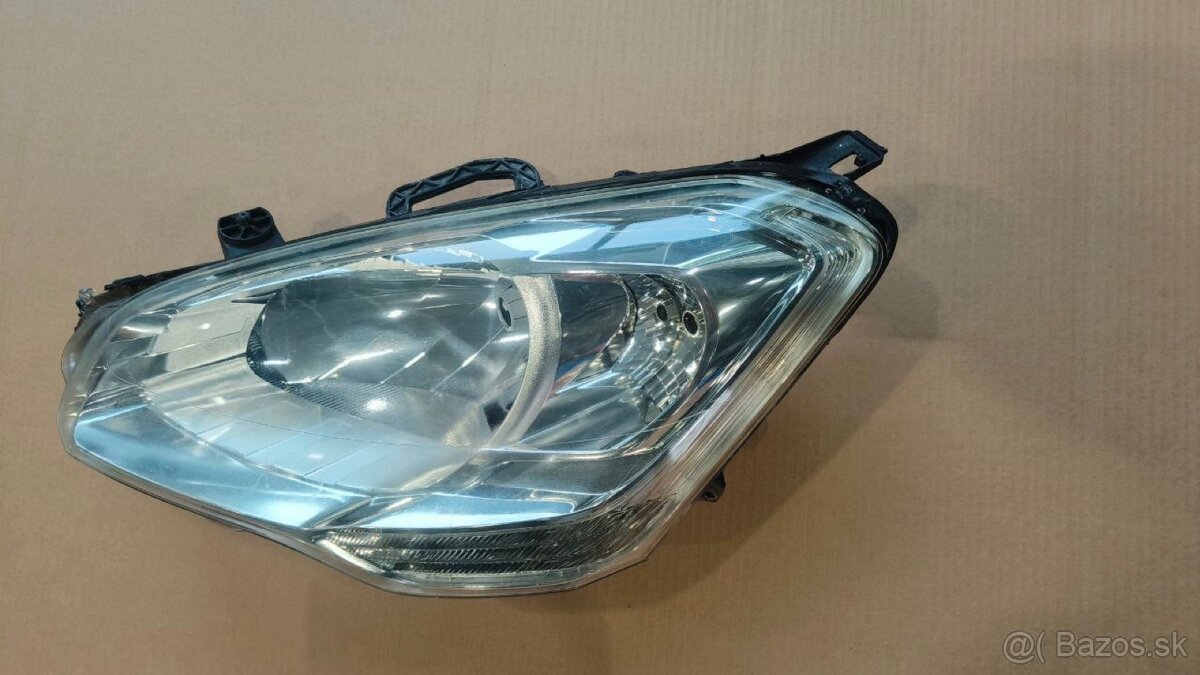 Citroen Berlingo Ľave Svetlo