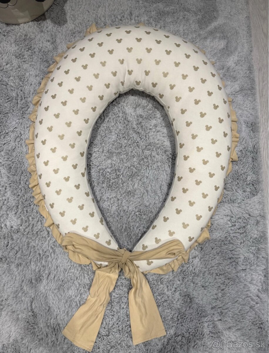 Tehotensky kojaci vankus