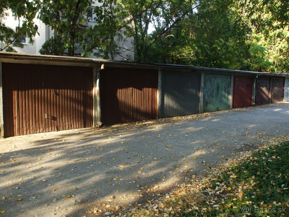 Prenájom garáže v Šamorine / MESTSKY MAJER /