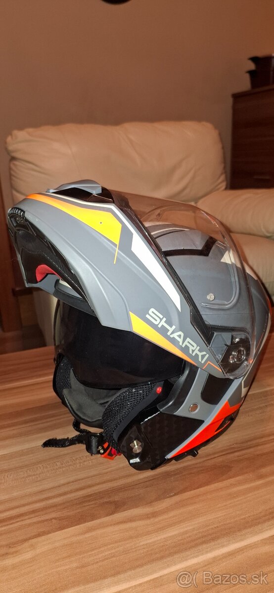 Vemar Sharki Hive - prilba