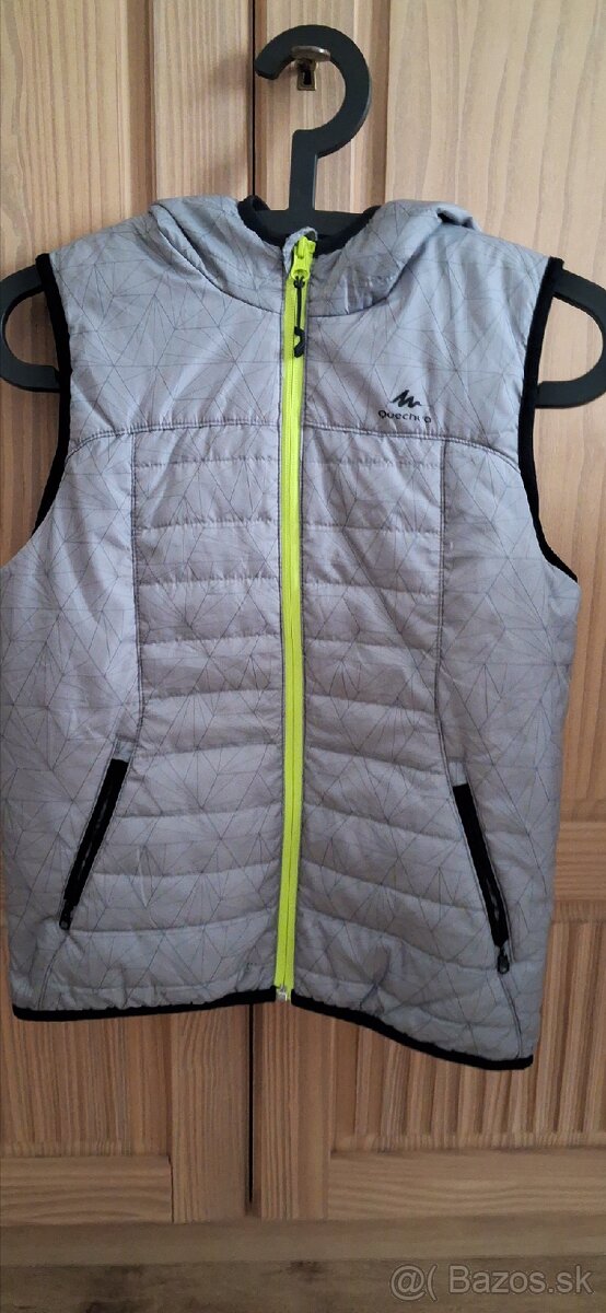 Chlapčenská vesta Quechua veľkosť pre 12 roc.