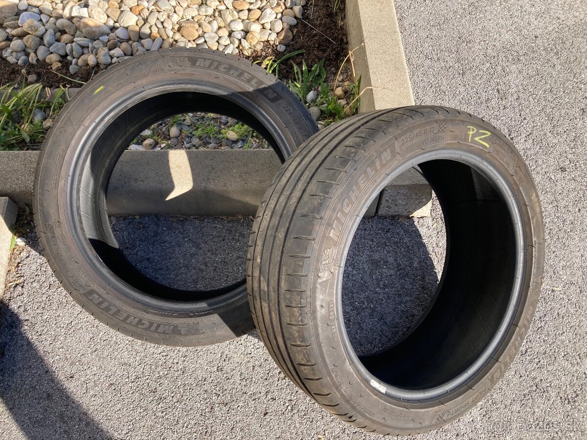 Michelin Pilot Sport 4