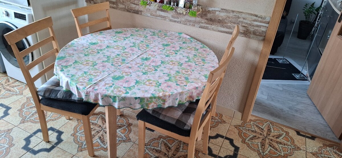 Stôl na predaj