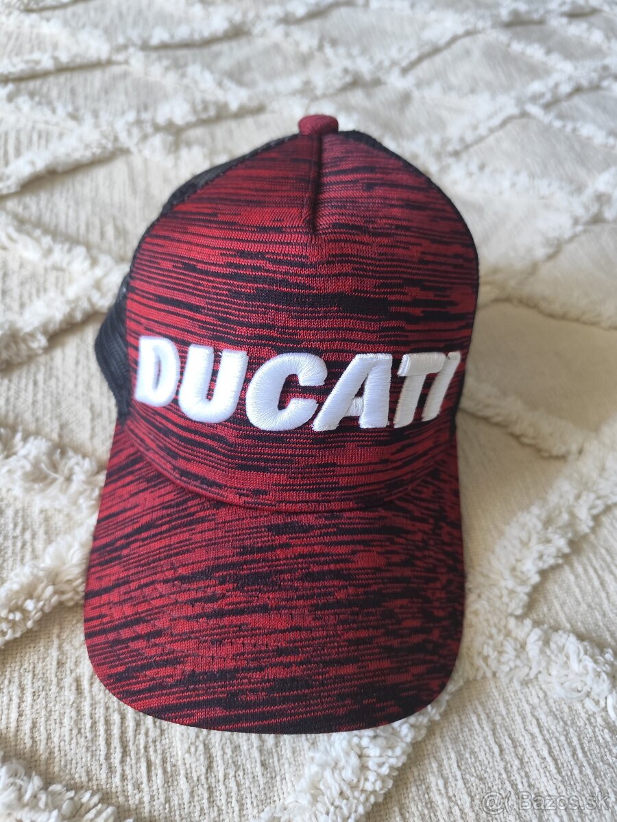Ducati šiltovka