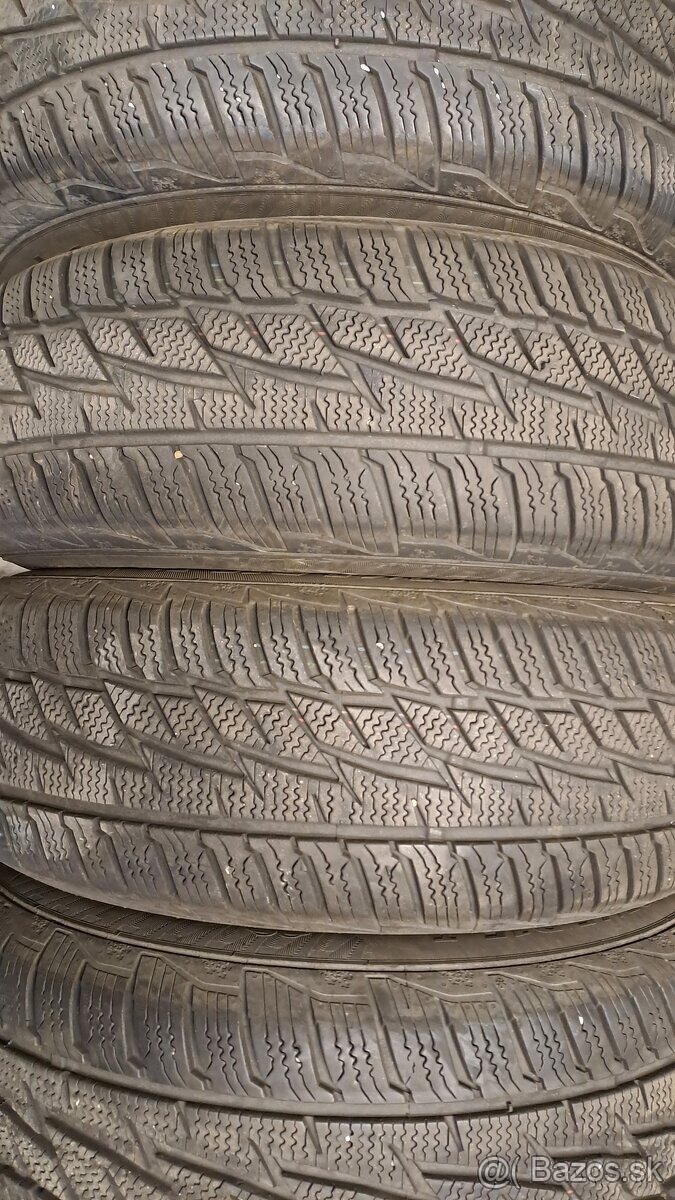 Predám set na pl.diskoch 15"-4x108/Peug/Cit+195/65r15 zimné