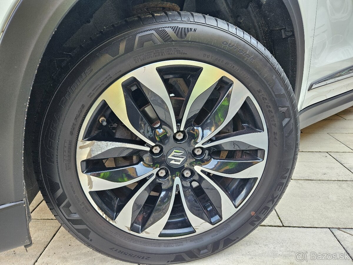 Nexen 215/55 r17