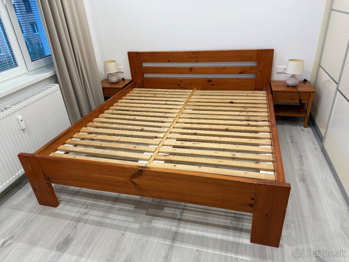 Manželská posteľ + nočné stolíky