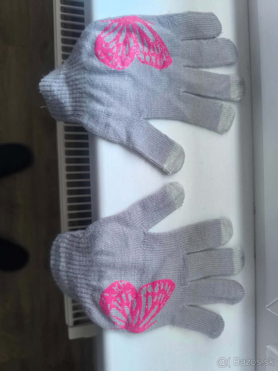 Dievčenské rukavice
