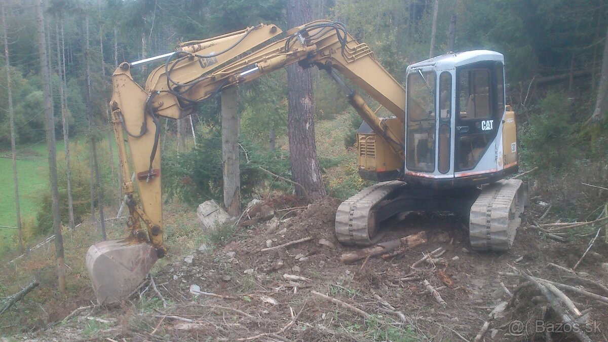 Prodám pásový bagr CAT 307 SSR rega 9tun