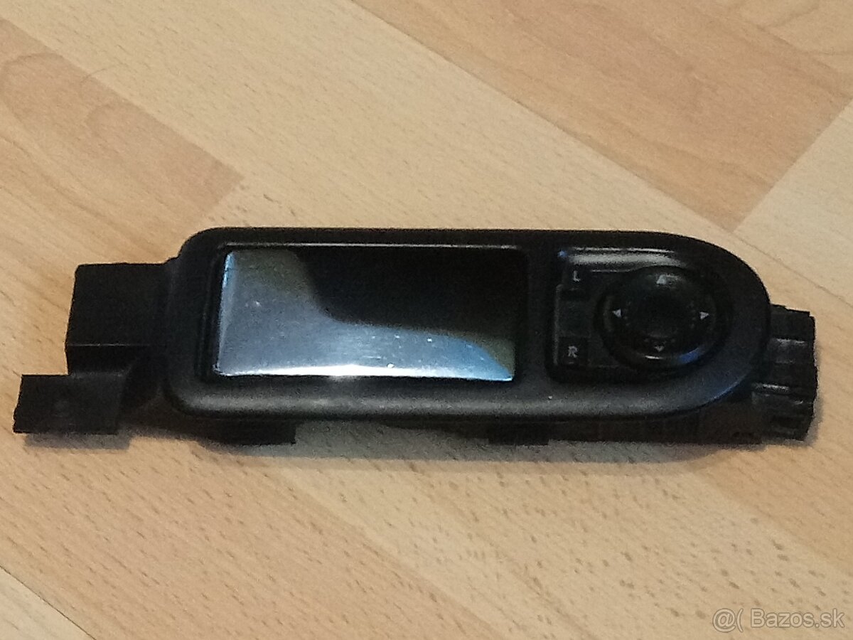 Vnútorné madlo dverí OEM 3B1 837 113 - VW Passat, Golf, Bora