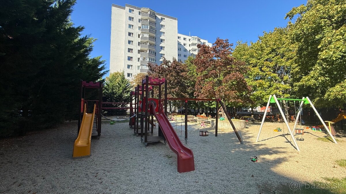 3-izbový krásny priestranný byt Bratislava-Devínska Nová Ves